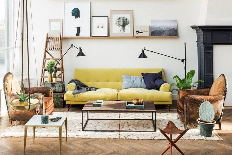 Levande idéer - möbleringsexempel - gul - stoppad soffa - shabby fåtölj - vintage bord