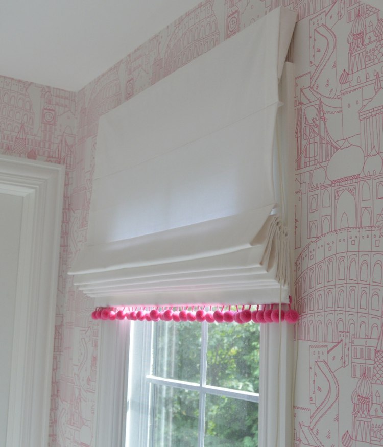 dekorera-lägenhet-blind-design-dig-rosa-vit-veckad