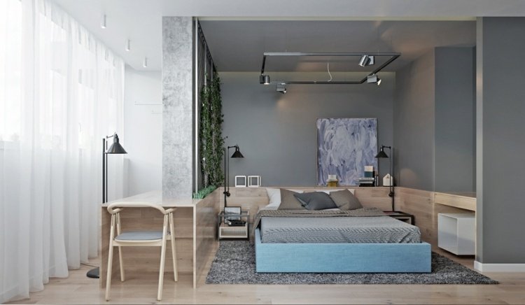 lägenhet-inspiration-sovrum-idéer-blå-sänglåda-grå-väggar-vertikal-trädgård
