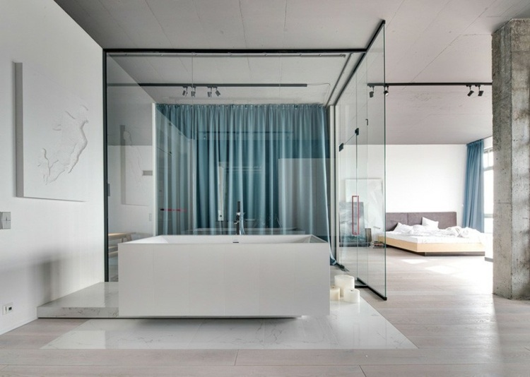 platt accent vägg rost tvättkonsol glas hytt badrum design