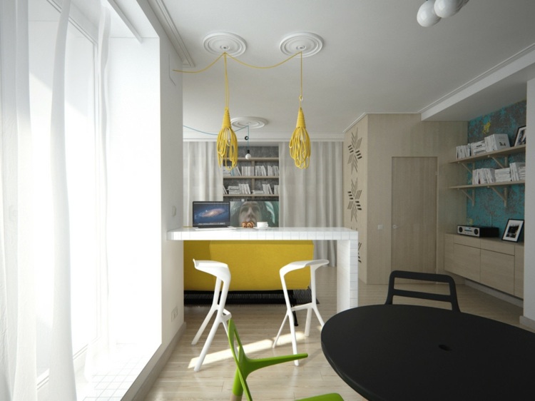 lägenhet med feminin inredning taklampa gul hylla