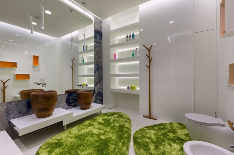 lägenhet gul grå interiör vit badrum badrum mattor grön handfat