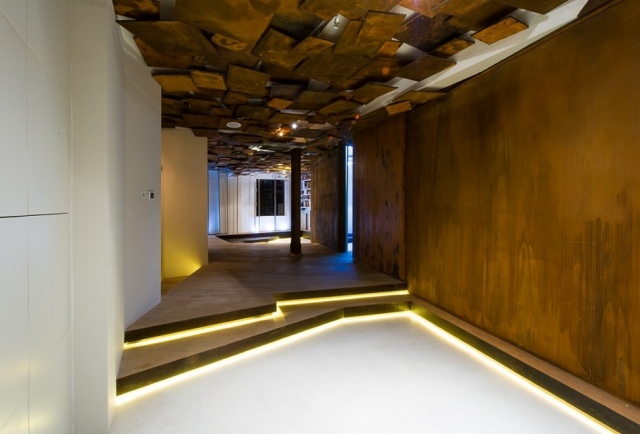 lägenhet modern inredning tak design trappor led ljus