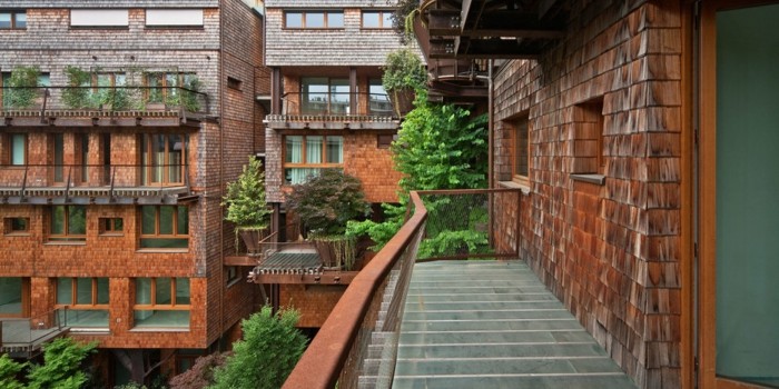 lägenheter design utomhus utseende balkong trägolv