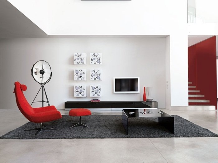 Design-förlängning vägg-förvaring vägg-idéer-snygg-möblering-slappna-fåtölj-röd