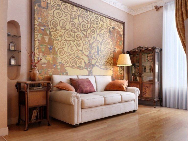 dekorera vardagsrum stor väggmålning tyg vit soffa sidobord vintage