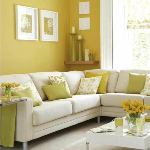mysig-hörn-soffa-gul-vägg