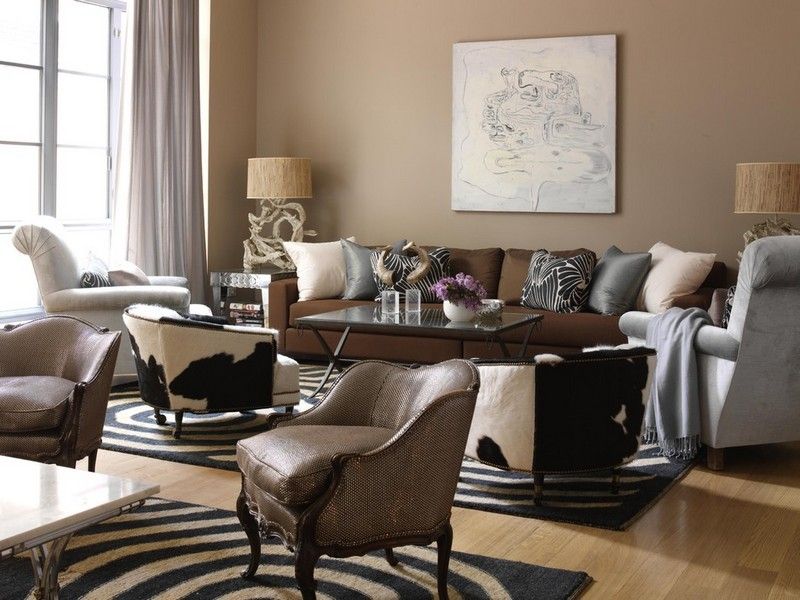 Vardagsrum-brun-beige-läder soffa-laminatgolv design