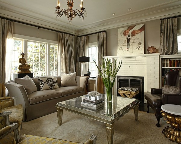 traditionell-inredning-med-vintage-look-gardiner-i-taupe-färg
