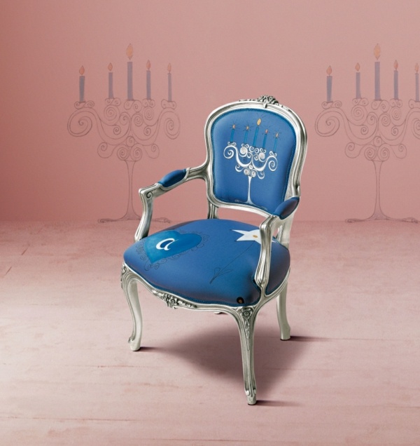blå stoppad stol Korone mönster