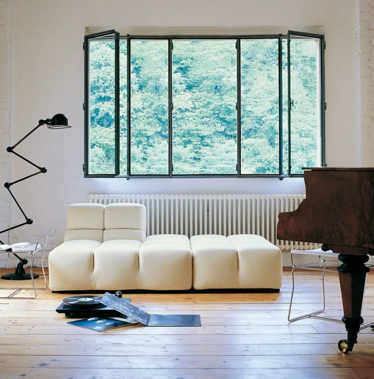 vardagsrum-modern-inredning-designer-modulär-soffa-vit-minimalistisk-Tufty