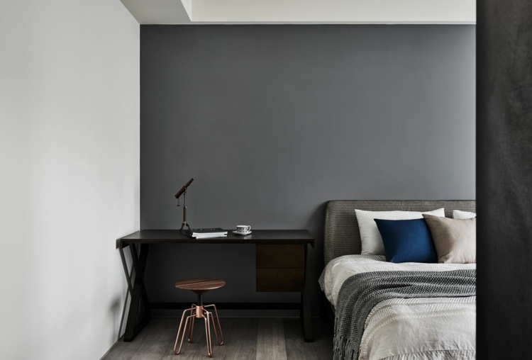 säng skrivbord pall sovrum vägg design
