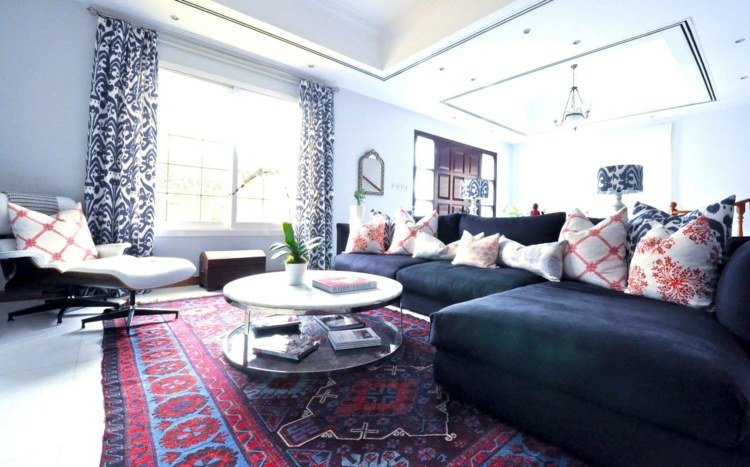 vardagsrumsmattor orientalisk design svart soffbord