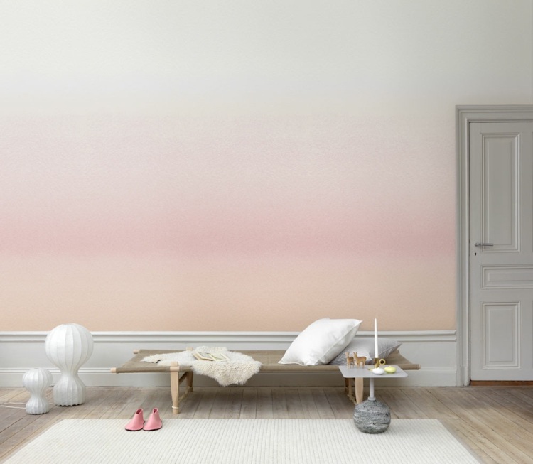 vardagsrumsväggdesign subtil rosa krämidé elegant inredning
