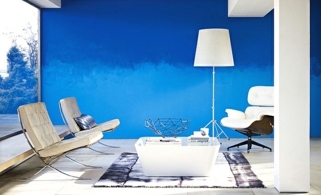 Måla vardagsrum med blå färger
