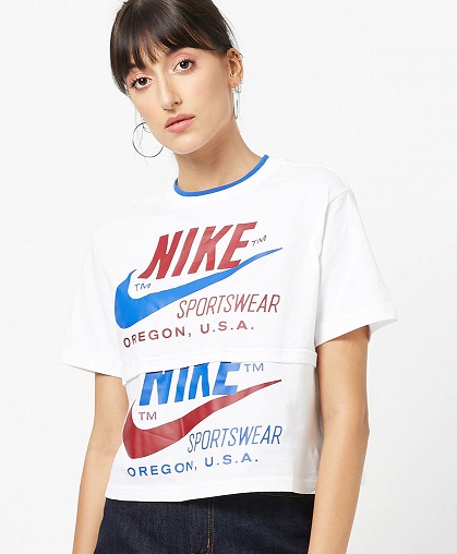 Nike Graphic Tees για γυναίκες
