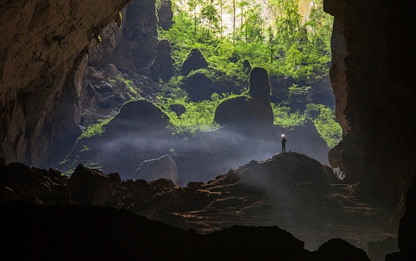 Wonders of Son Doong Caves-itsenäinen luola