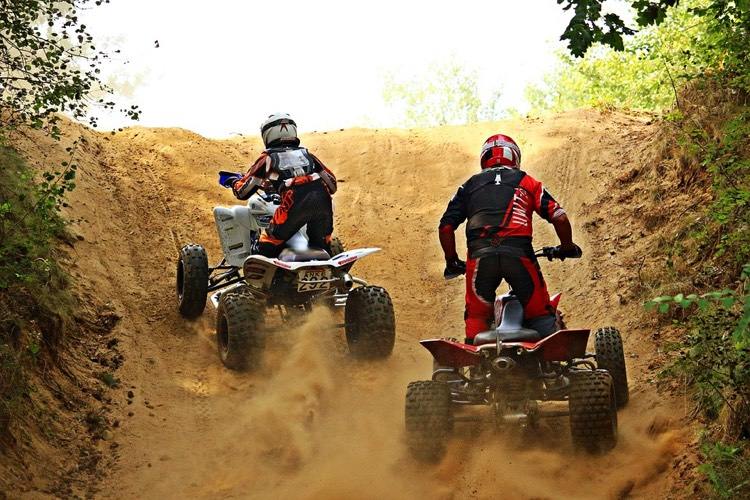 Män gåva fyrhjuling äventyr ATV