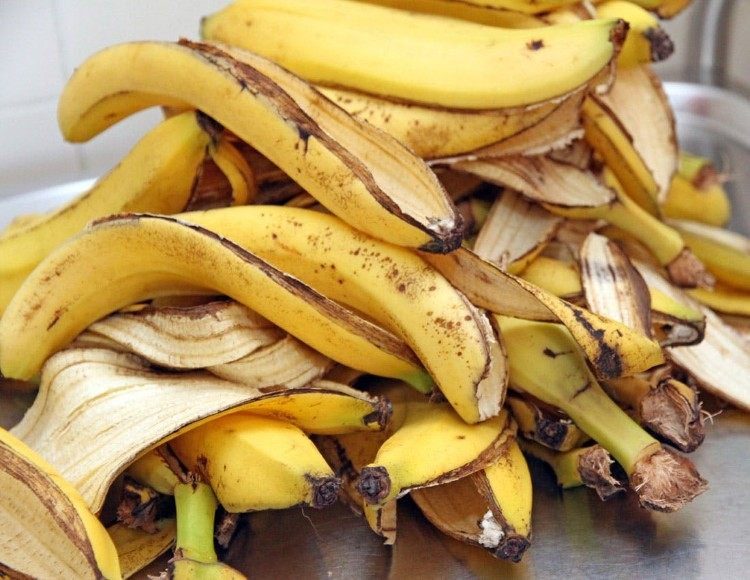 gör tandkräm själv huskurer recept tips tips blekning ljusare naturliga leende bananskal