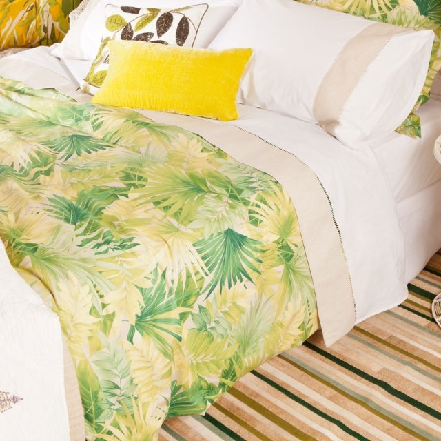 sommar-hem-tillbehör-2014-palm-mönster-överkast