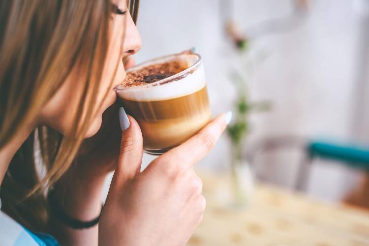 Cikoria kaffe hälsosamma kaffealternativ koffeinfria
