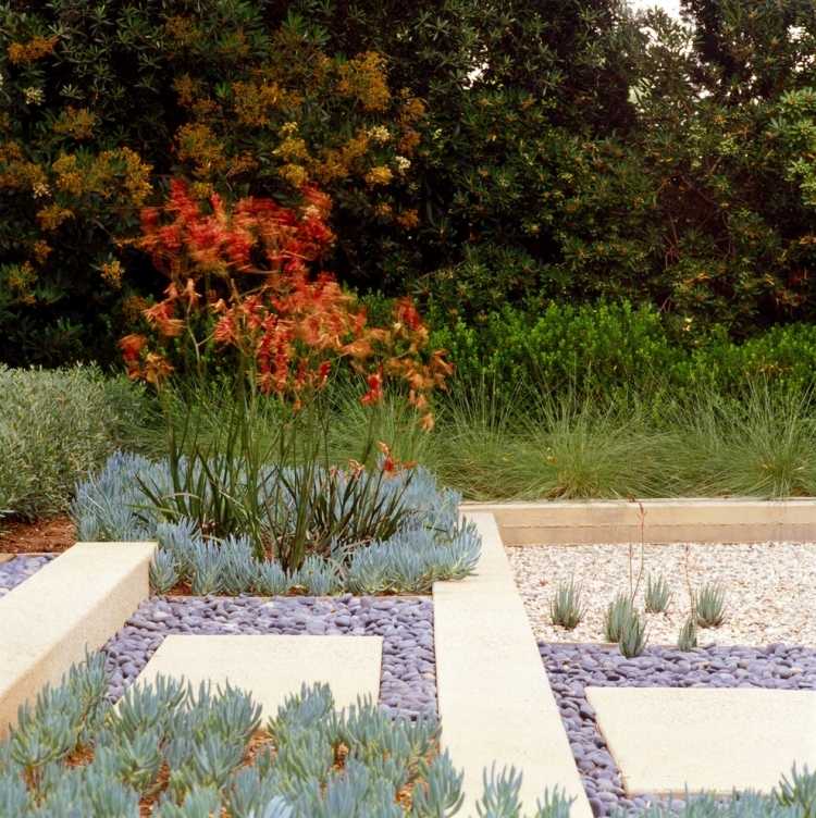 Prydnads-grus-i-trädgården-design-sten-växter-trappor-terrass-säng-stenläggning-kalk