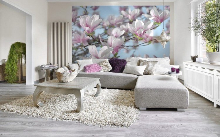 vardagsrum-färg-design-fototapet-magnolia-blommor-grädde-vit-väggfärg