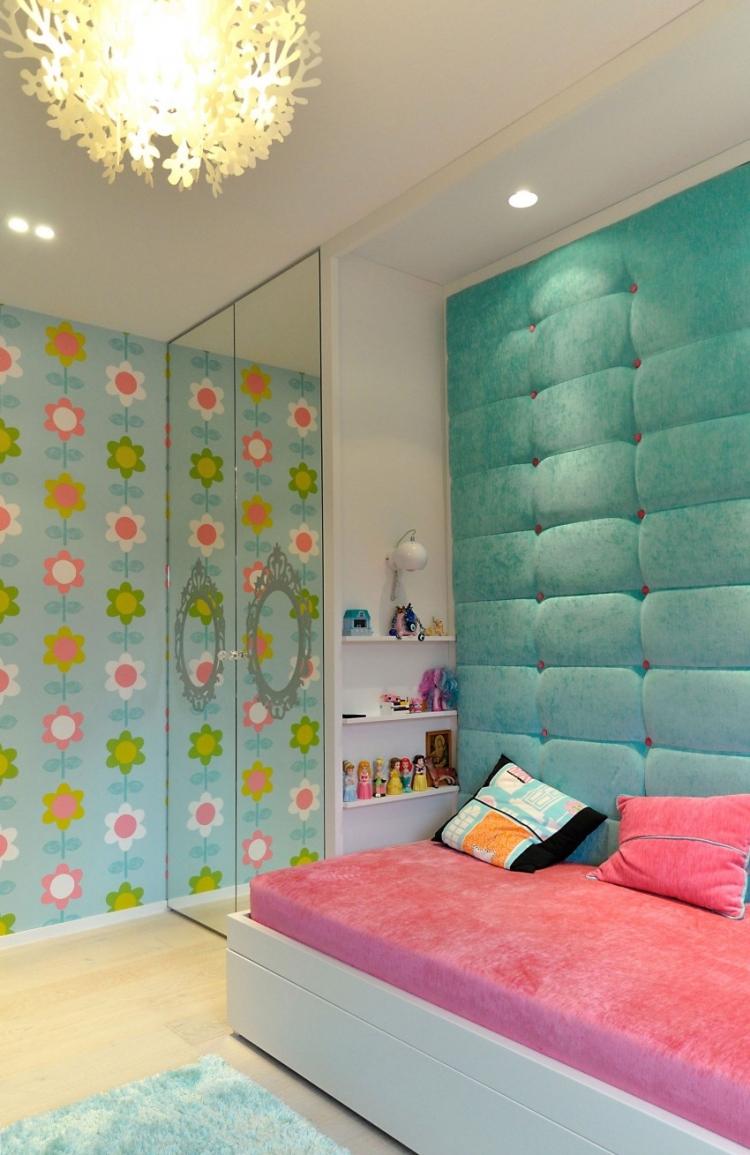 barnrum-färg-design-vit-vägg-färg-tapeter-turkos-blommönster