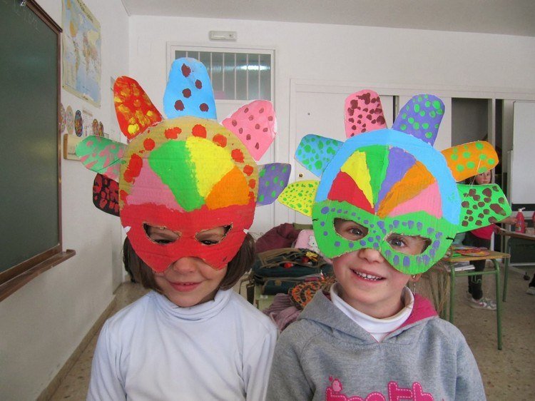 tinker dagis karneval färgglada masker kartong