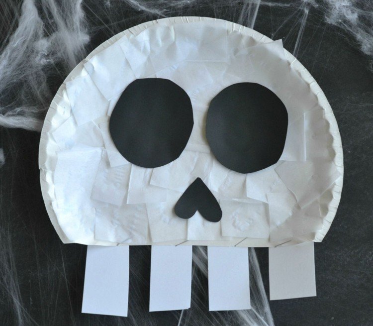 halloween-tinker-kids-skull-paper-plate-crepe-paper-skull