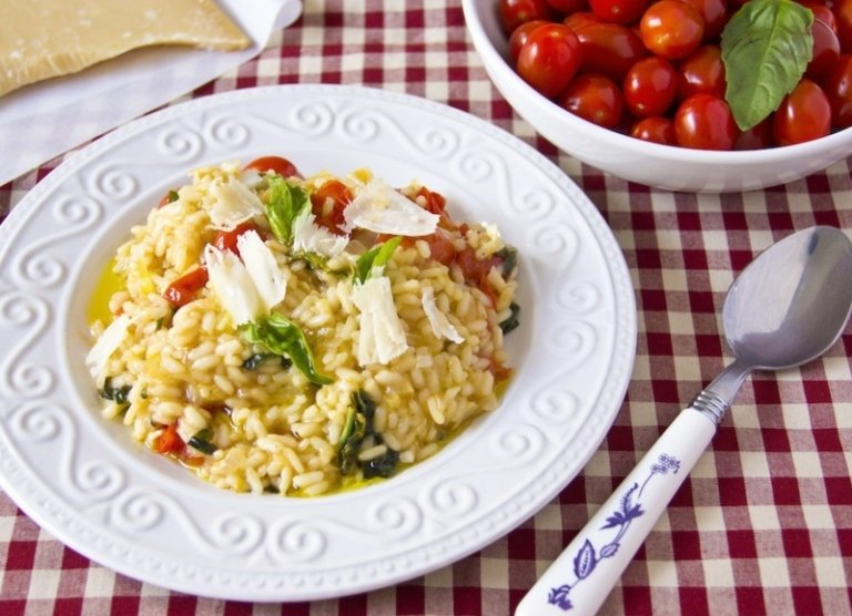 Jul-vegetarisk-huvudrätt-äta-risotto-grönsaker-parmesan-ris