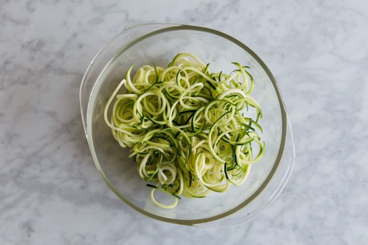 zucchini recept pasta mikrovågsugn matlagning