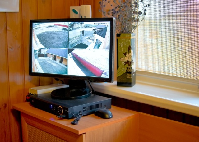 Videoövervakning fördelar kamera hus fasad monterad