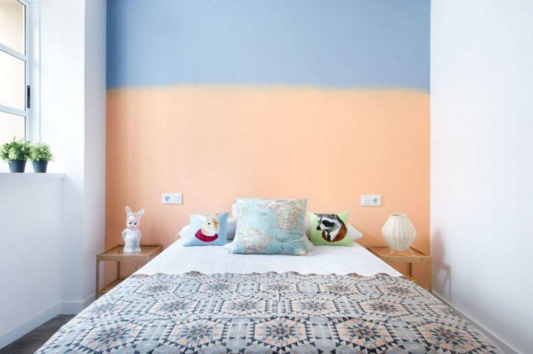 Tvåfärgad väggdesign färg-interiör-sovrum-orange-blå-vägg